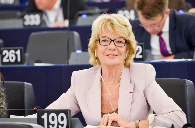 Une eurodéputée accuse Macron de bloquer le processus sur les travailleurs détachés