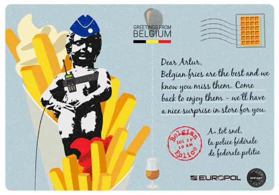 Cartes postales des polices européennes pour retrouver des criminels