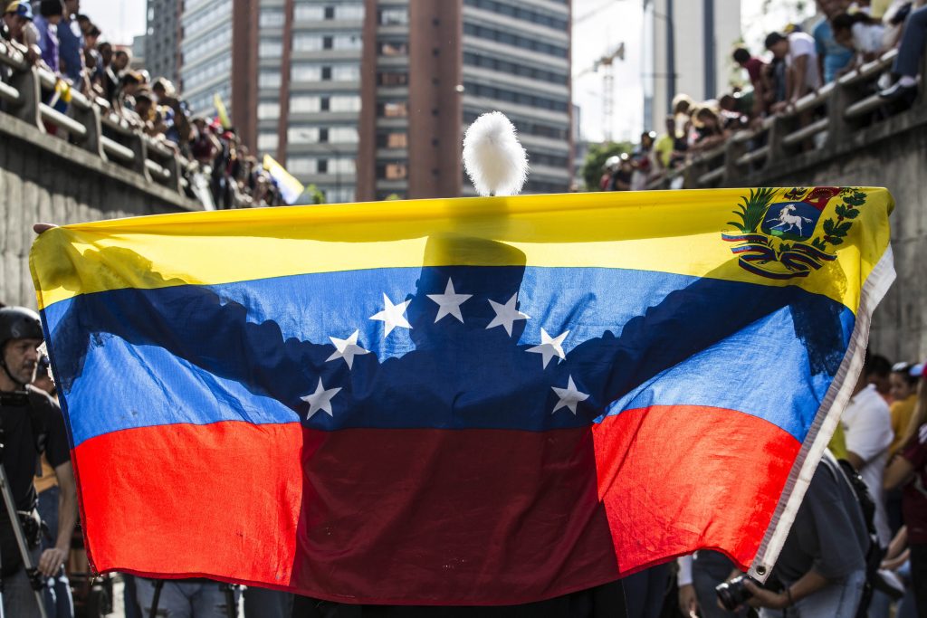 Venezuelans pay tribute to those who died in protests