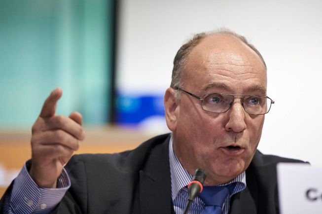 «Si l'on peut renflouer les banques, on peut financer la cohésion sociale»