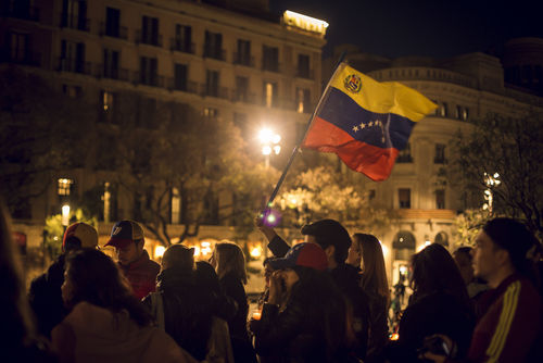 Le Parlement ne reconnaîtra pas les élections au Venezuela, affirme Tajani