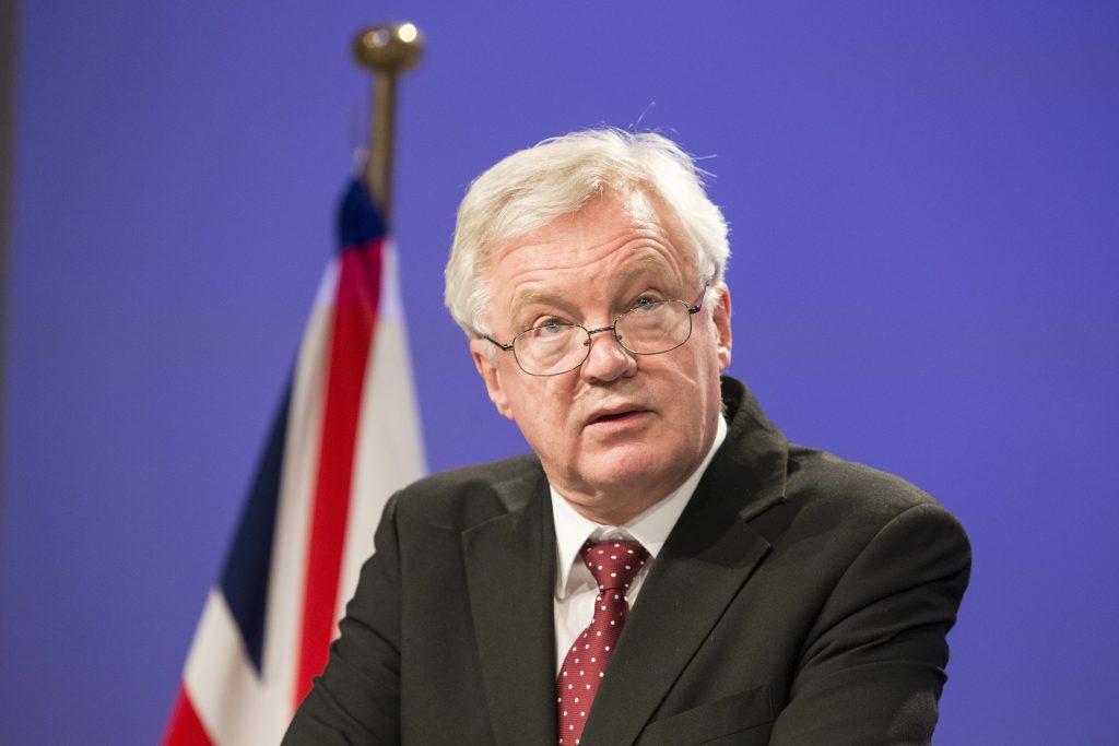 Press conference by Michel Barnier, Chief Negotiator for Negotiations with the United Kingdom, on the Article 50 negotiations, and David Davis, British Secretary of State for Exiting the European Union