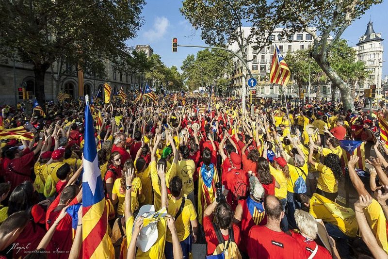 La France circonspecte face au referendum en Catalogne