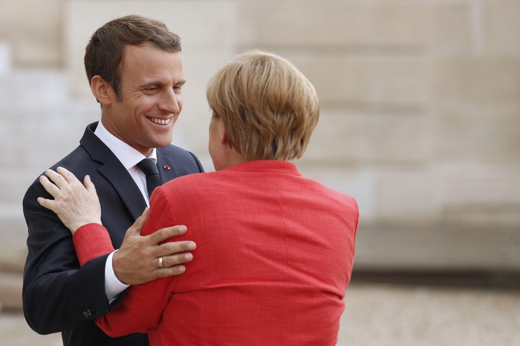 European, African leaders meet at Elysee Palace for migration summit