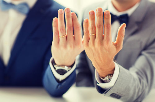 L'Allemagne va célébrer ses premiers mariages homosexuels