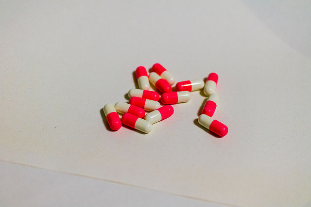 Athènes fustige le «chantage» de l'industrie pharmaceutique