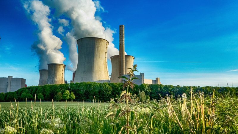 En Pologne, la transition écologique passe par les centrales à charbon