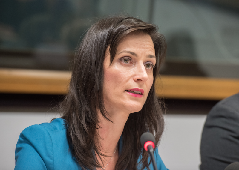Bruxelles lance une consultation publique sur les «fake news»