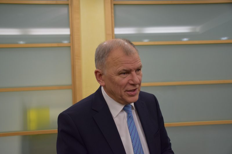 Andriukaitis accuse l’industrie du tabac de contourner la loi