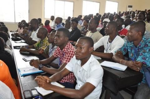 Le casse-tête de l’avenir des jeunes s’invite au sommet UE-Afrique