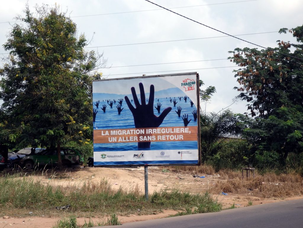 A Daloa en Côte d&rsquo;Ivoire, les campagnes d&rsquo;affichages tentent de dissuader les candidats au départ.