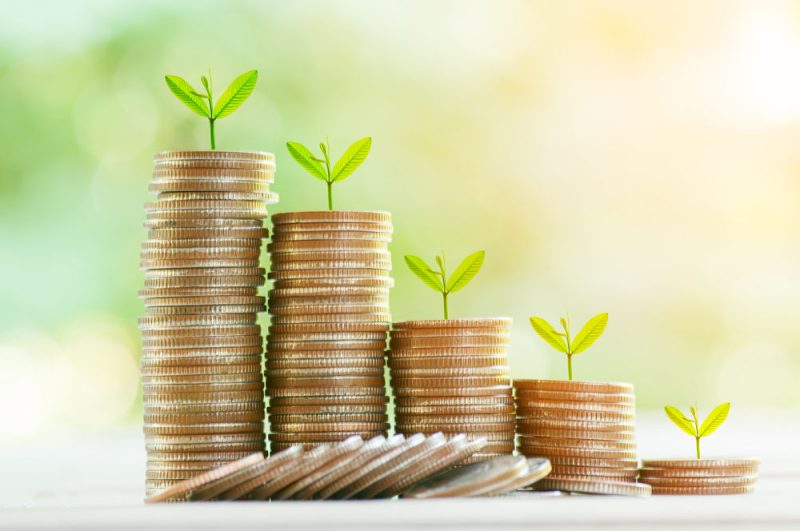 Verdir la finance de l'intérieur, par obligation et par intérêt