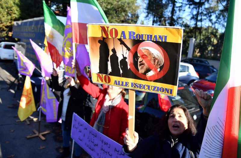 Iran: « La pire des erreurs serait de s'inscrire dans la logique de Trump »