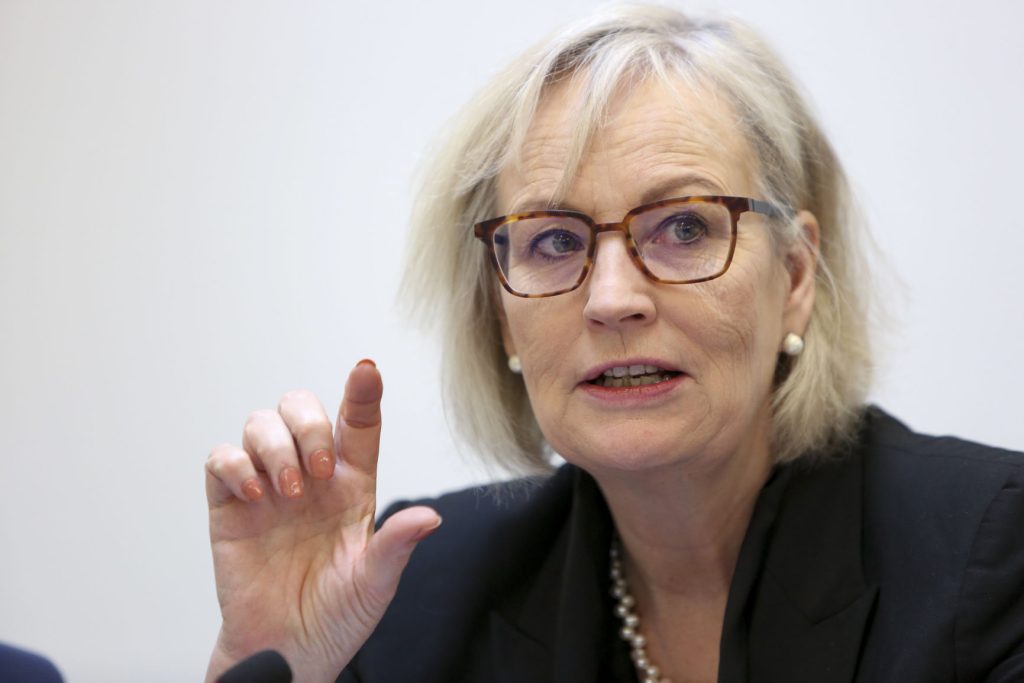 EP Press Seminar – Round table meeting with Rapporteur on cost-effective emissions reductions and low carbon investments Emission trading system