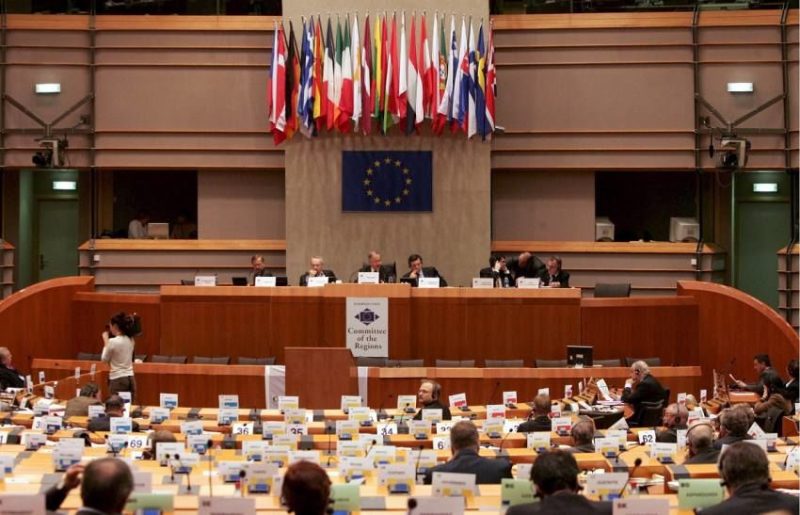 Les régions veulent un Erasmus pour les élus locaux