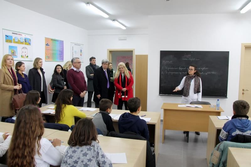 En Albanie, l’école qui efface le souvenir de la dictature d’Enver Hoxha