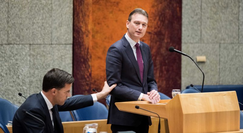 Aux Pays-Bas, le chef de la diplomatie démissionne après des mensonges sur Poutine