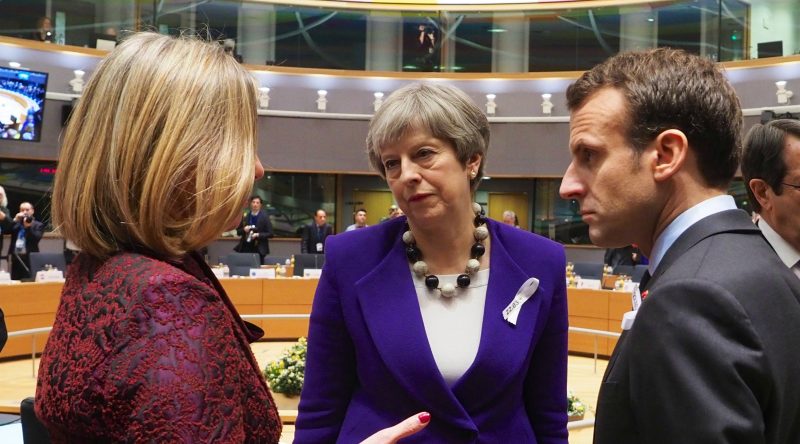 Les dirigeants européens soutiennent May face à Moscou