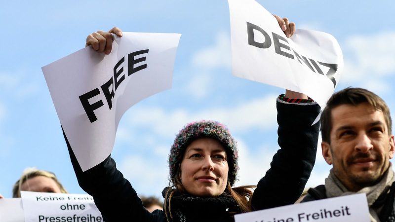 La liberté de la presse se dégrade sous l'effet de dirigeants « médiasceptiques »