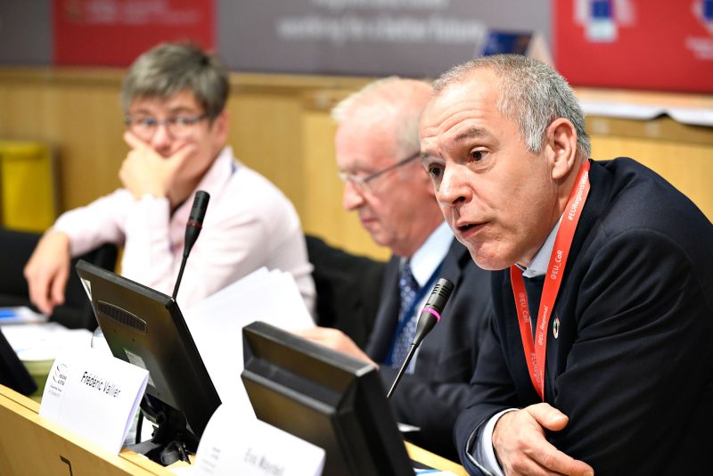 Le temps est venu d’attribuer un rôle officiel aux villes