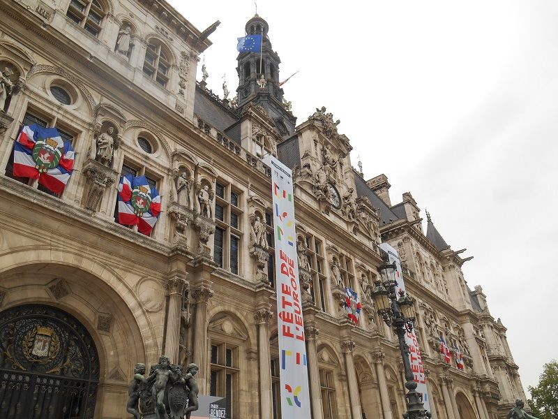 Paris se met aux couleurs européennes pour la fête de l’Europe