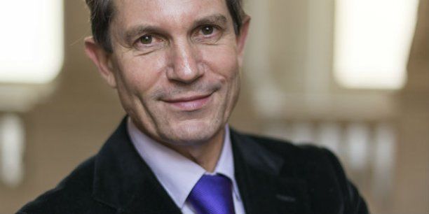 Emmanuel Macron confie à Louis Gautier une mission sur la défense européenne