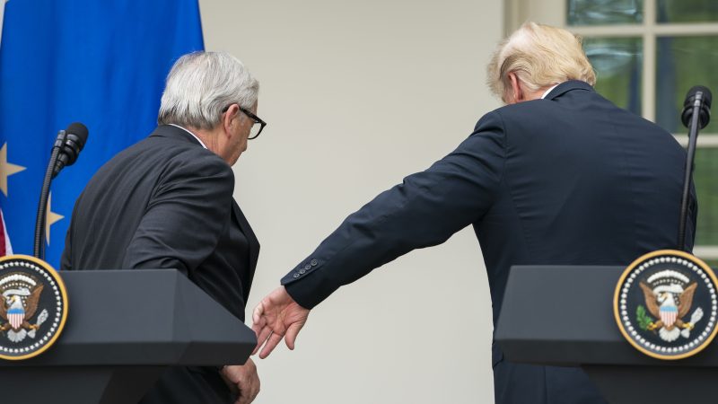 Trump et Juncker signent une armistice commerciale surprise