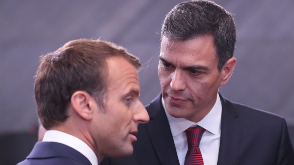 Macron Sanchez