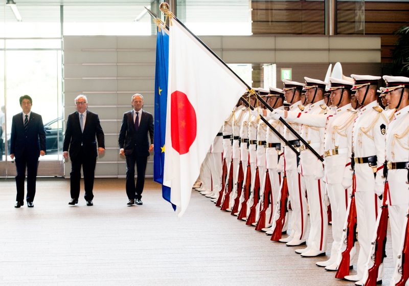 L'UE et le Japon cimentent leur relation face au protectionnisme de Trump
