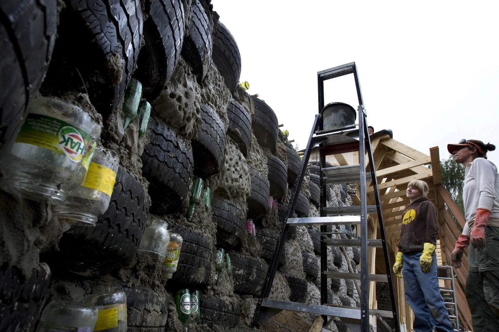Earthship building in Zwolle