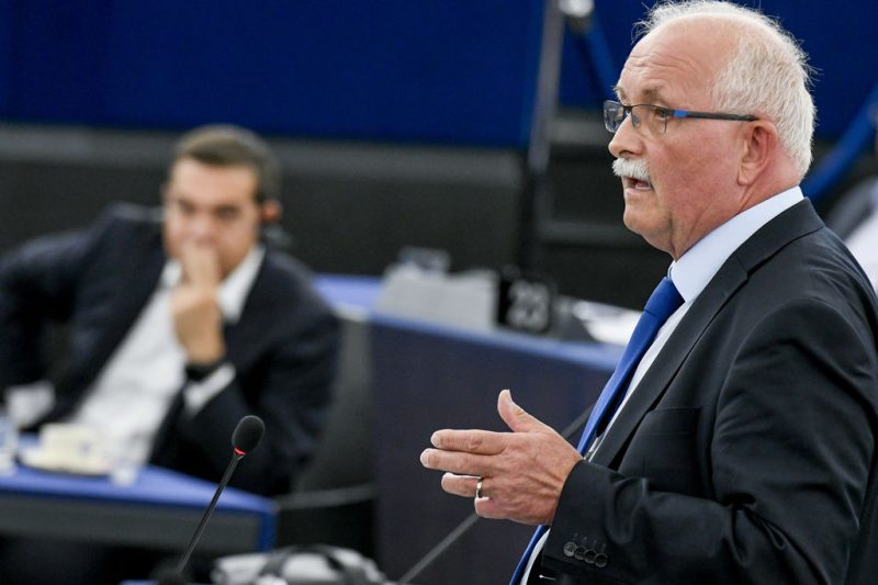 Udo Bullmann qualifie Mélenchon de nationaliste rétrograde