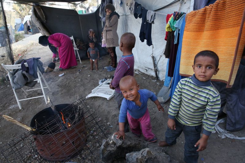 Le risque sanitaire plane sur le camp de Moria en Grèce