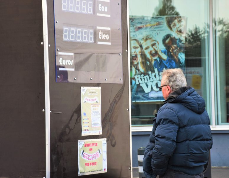 Compteur géant et «café énergie» luttent contre la précarité énergétique