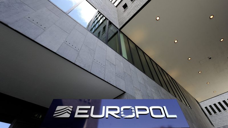 Europol met en garde contre la vente de faux certificats PCR négatifs