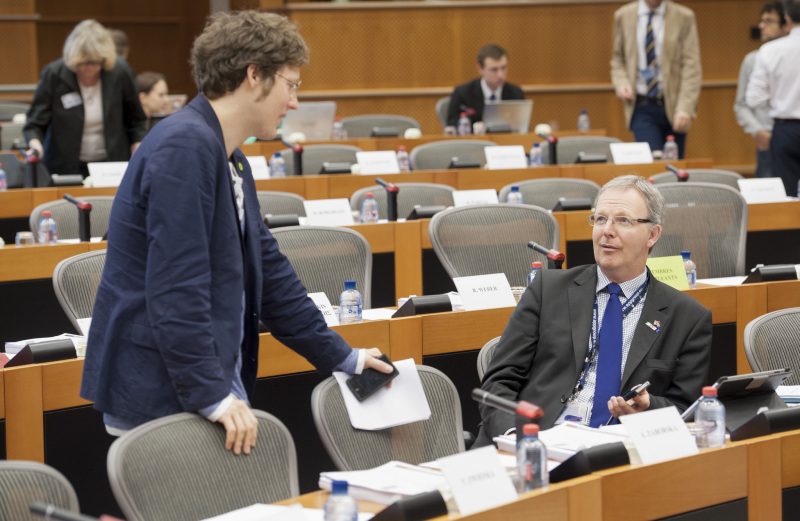 Les négociations se tendent au Parlement sur le droit d’auteur