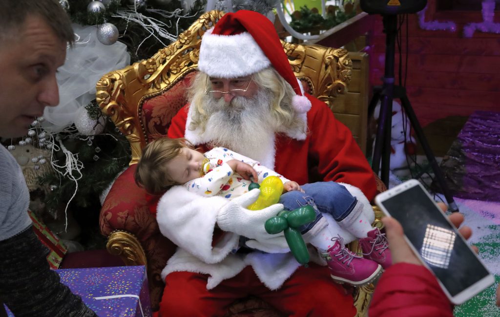 Christmas Tree show for children of fallen soldiers in Romania