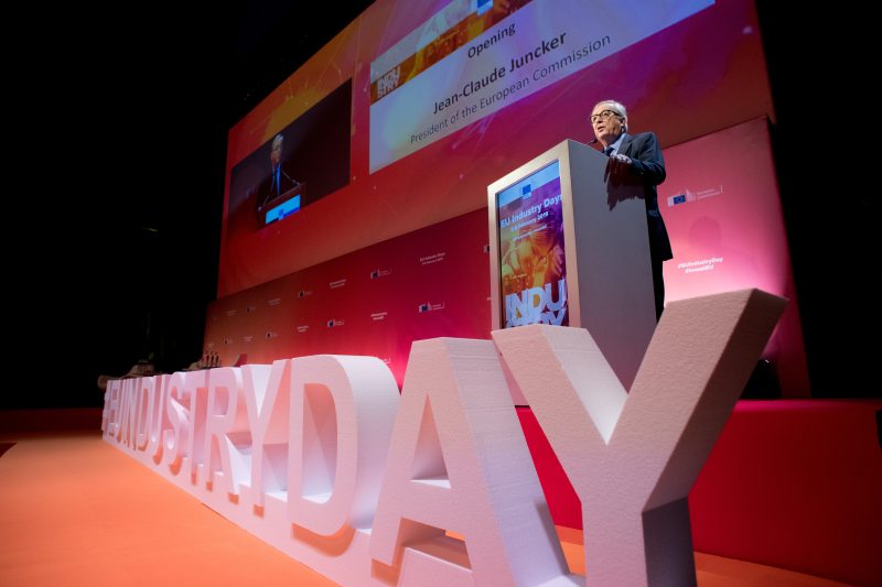 Juncker prépare le terrain pour un veto à la fusion Alstom-Siemens