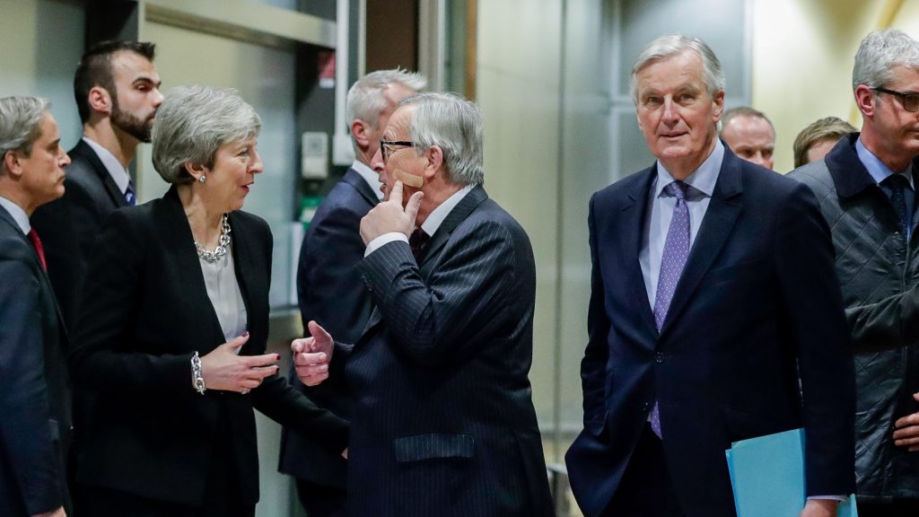 Theresa May Juncker Barnier