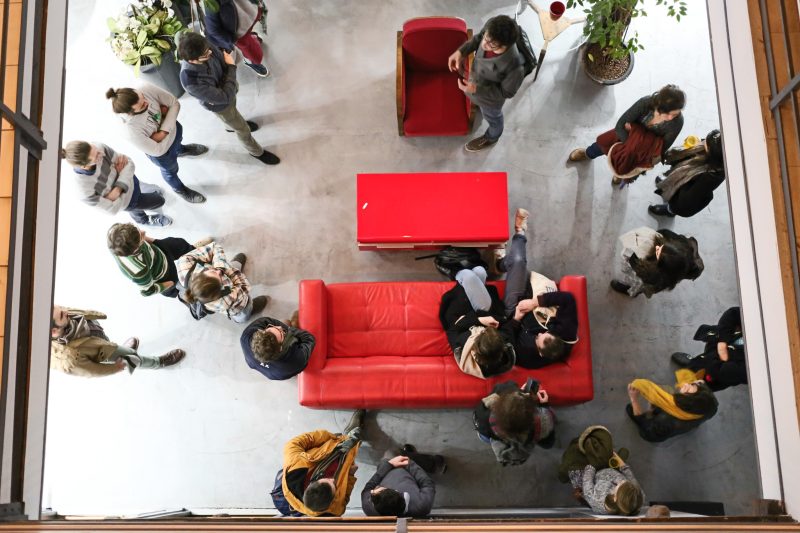 La « Base », lieu d'action éphémère pour la justice climatique et sociale