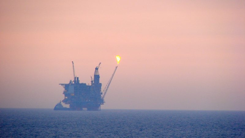 Les géants du pétrole dépensent tous azimuts pour et contre le climat