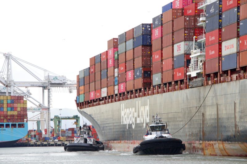 Un Brexit dur pénaliserait lourdement le commerce extérieur