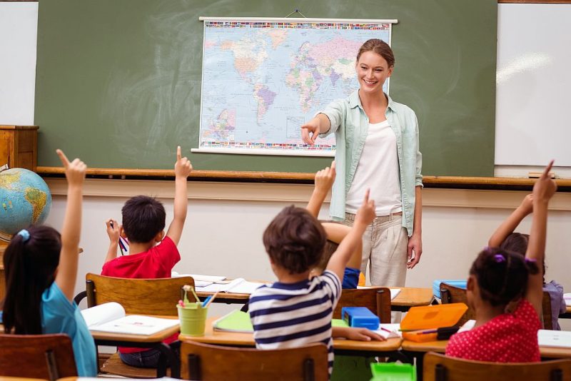 Les profs sont-ils si mal payés en France ? Petit tour d'Europe pour comparer