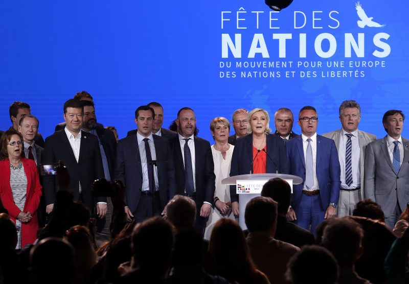 Les extrêmes droites se retrouvent à Prague pour parler de leur avenir européen