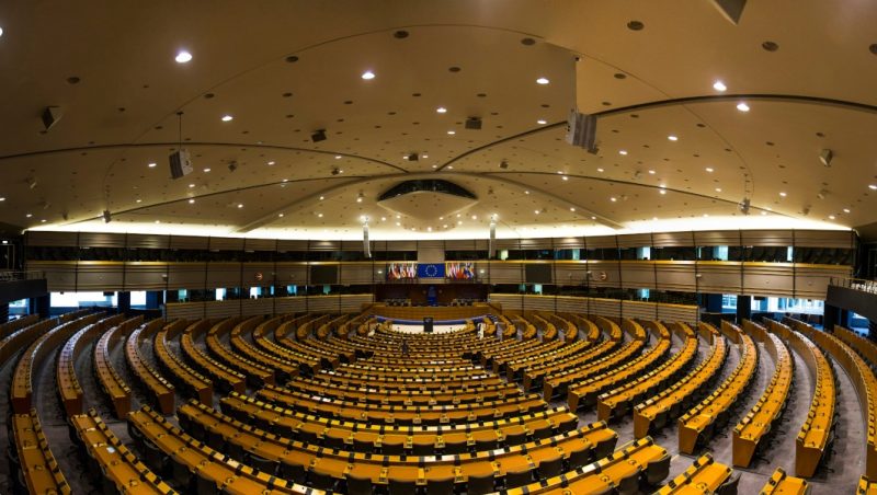 Que risque le prochain Parlement européen avec la montée des eurosceptiques?
