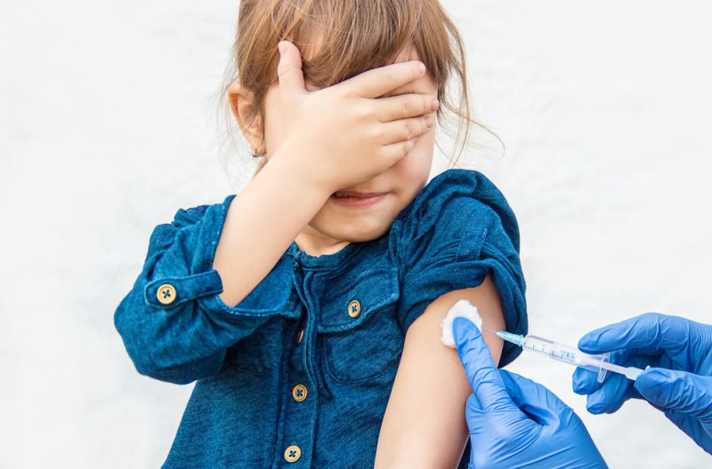 Près de la moitié des Européens craignent les effets secondaires des vaccins