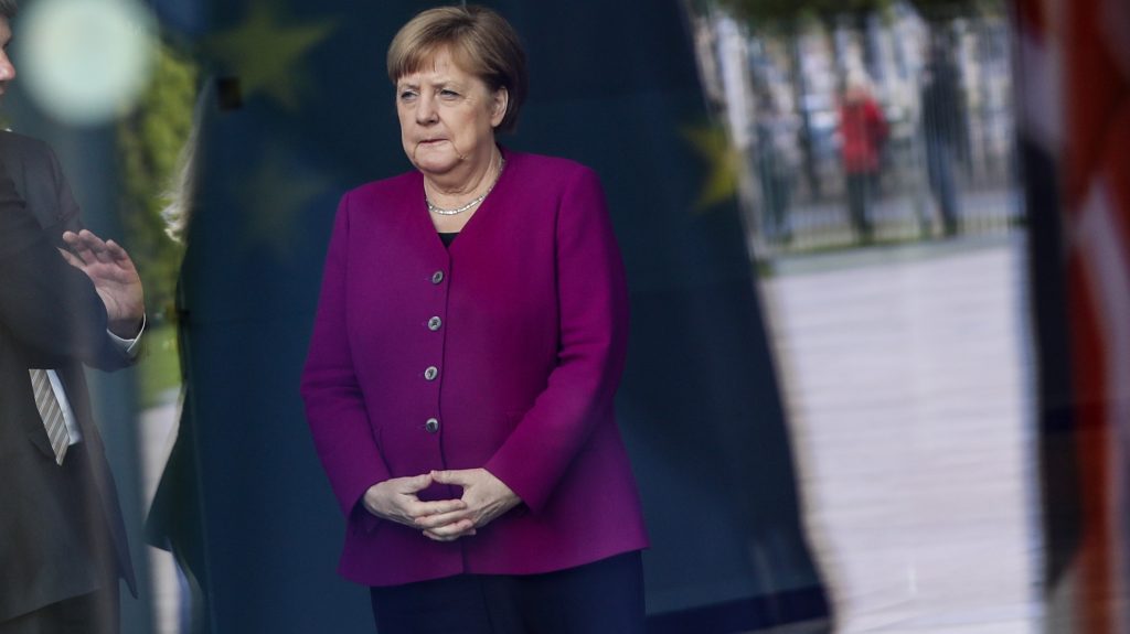 epa07553631 German Chancellor Angela Merkel waits for the arrival of Prince Charles, the Prince of Wales, and Camilla, the Dutchess of Cornwall, in the Chancellery in Berlin, Germany, 07 May 2019. The British royals are on a three day official visit to Germany.  EPA-EFE/FELIPE TRUEBA