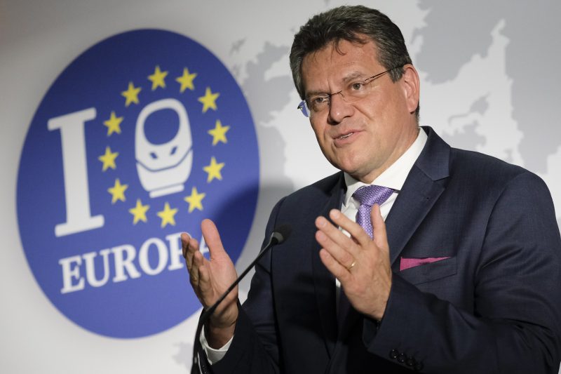 Les pays de Visegrad derrière Sefcovic pour la présidence de la Commission