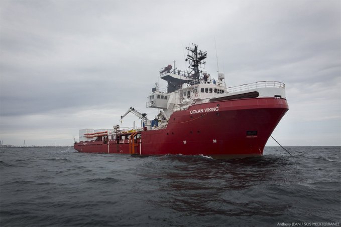 L'Ocean Viking reprend ses sauvetages en Méditerranée après trois mois d'arrêt