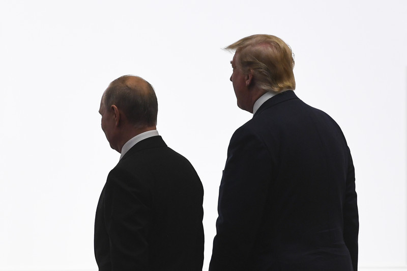 Donald Trump donne « 10 ou 12 jours » à Vladimir Poutine pour mettre fin à la guerre en Ukraine