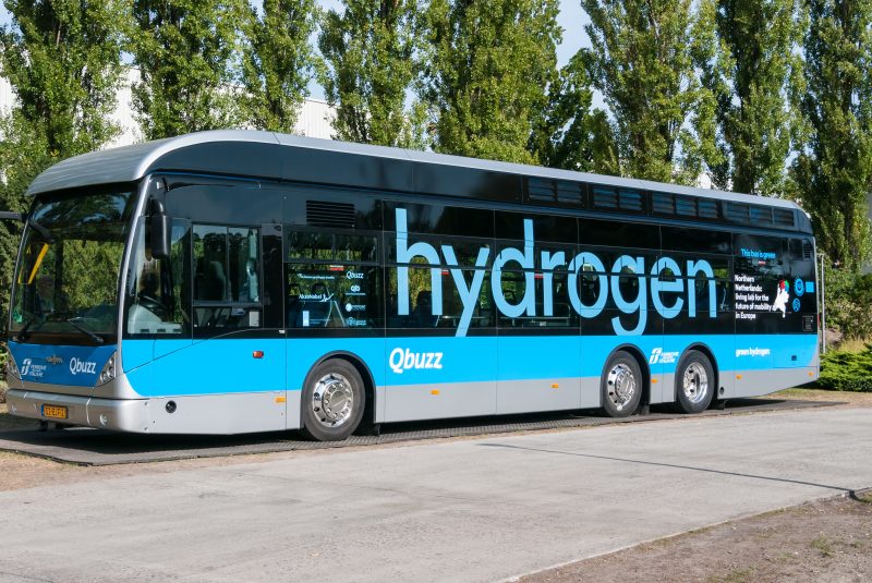 Les premiers bus à hydrogène entrent en service en France
